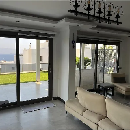 빌라 Entire Villa- Luxury 3 Bedroom, Kos/sea View- Pool *